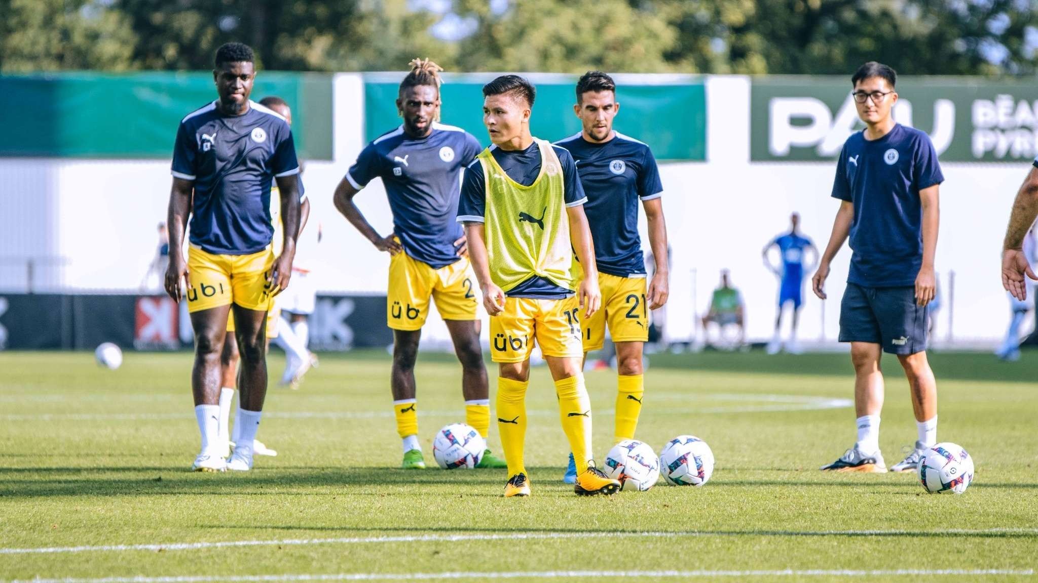 在与巴黎的 在与巴黎的